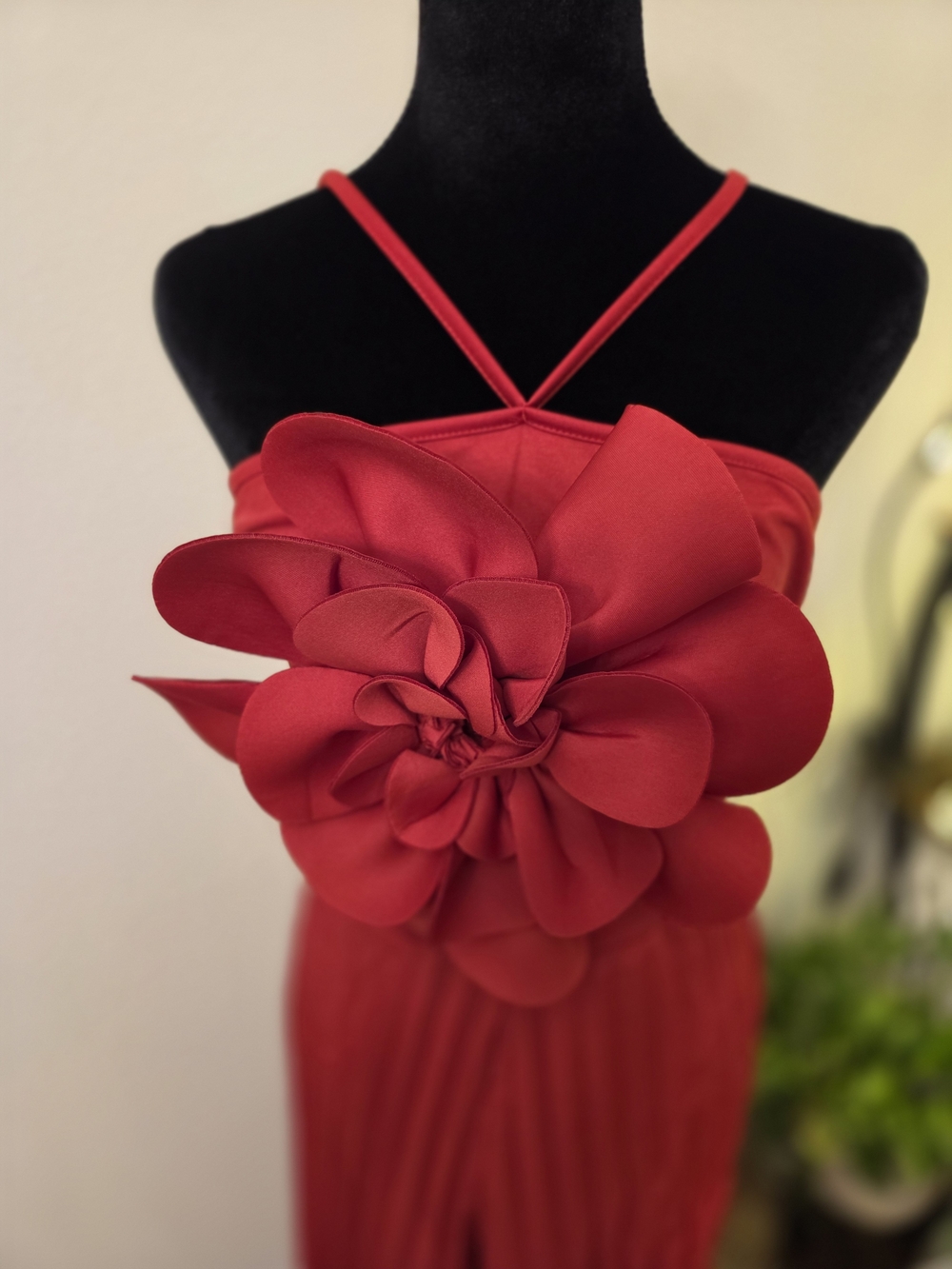 Red 3D Flower Pleated Wide Leg Jumpsuit Halter Neck Cocktail Party Size L - Picture 3 of 8